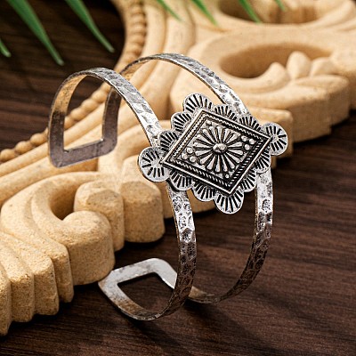 Vintage Iron Hollow Floral Rhombus Cuff Bangles for Women WGD2606-01-1