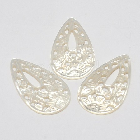 Natural Mother of Pearl Shell Pendants SSHEL-L002-13-1