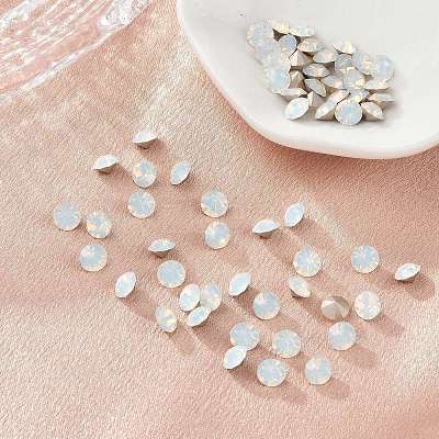 Preciosa® MAXIMA Crystal Round Stones Y-PRC-RBSS24-01000-1
