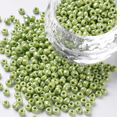 8/0 Glass Seed Beads SEED-A012-3mm-124-1