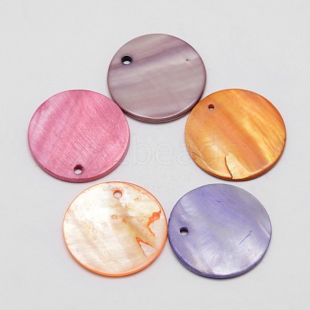 Dyed Natural Flat Round Shell Pendant SHEL-P003-07-1