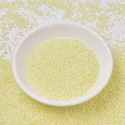 MIYUKI Delica Beads X-SEED-J020-DB1501-1