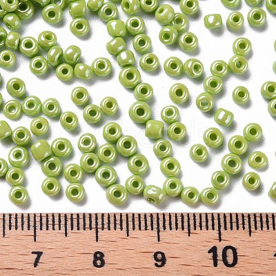 8/0 Glass Seed Beads SEED-US0003-3mm-124-1