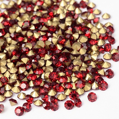 Back Plated Grade A Diamond Glass Pointed Rhinestone RGLA-SS6-029-1